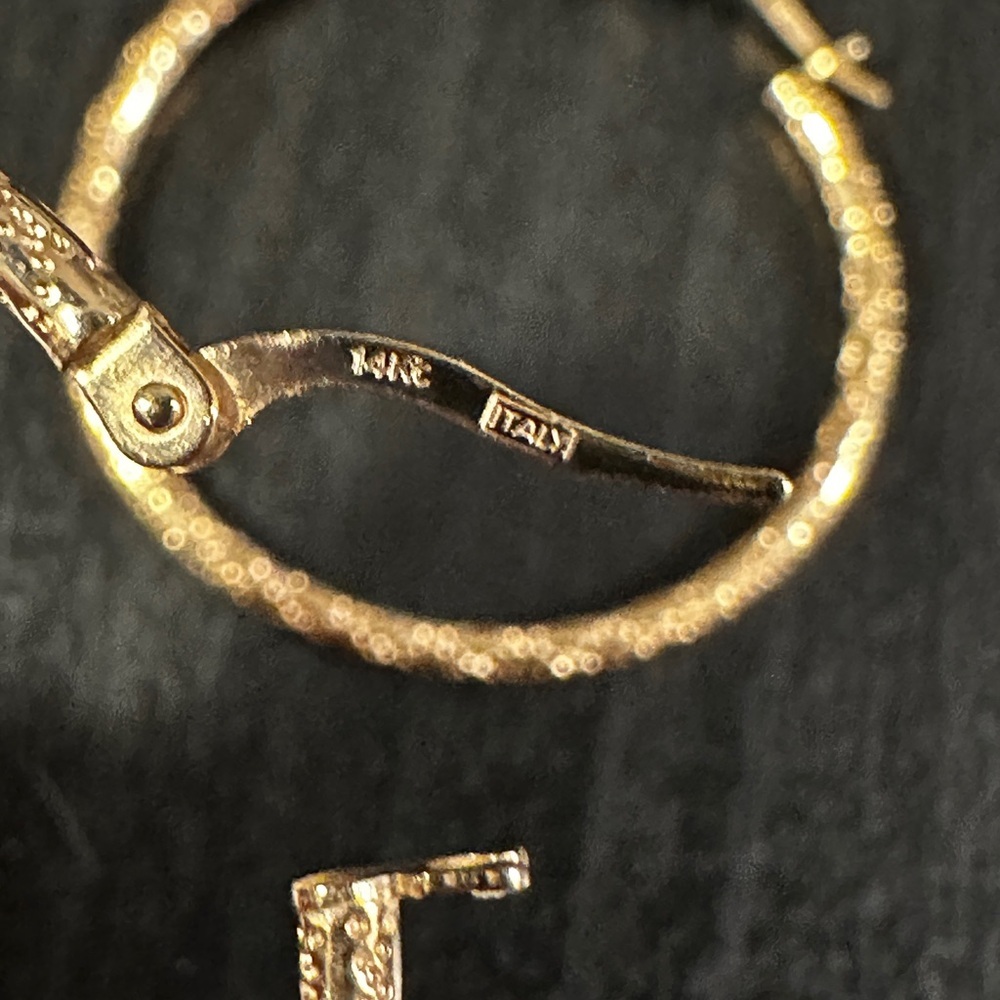 New 14K Solid Gold Elegant Gold Hoop Earrings - Picture 6 of 8
